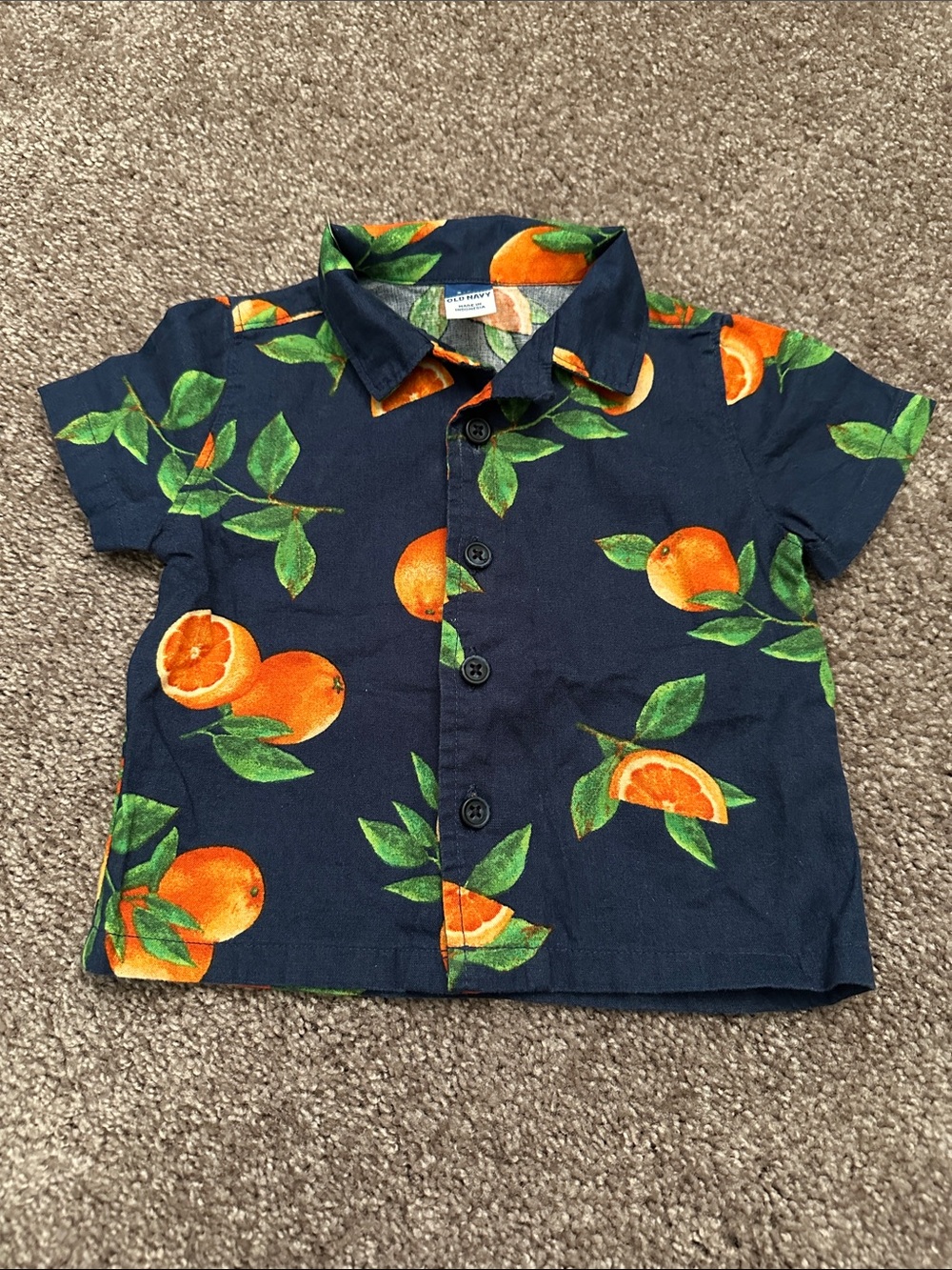 Old Navy Navy Short-Sleeve Button-Up Shirt with Orange Print Size 3-6 months